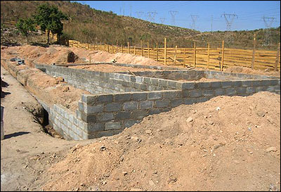 The first walls of the community center.